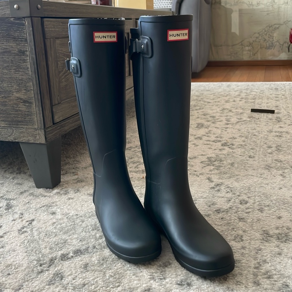 Hunter rain boots. Woman’s size 7 , tall